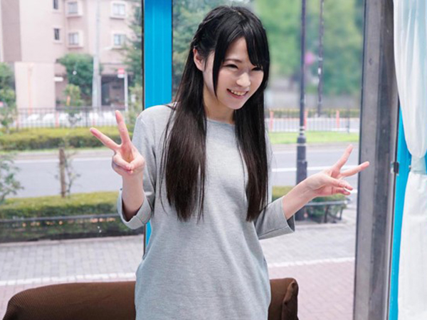 【素人ナンパ×MM号】「ねぇちょっといきなりは…」ロリ美少女が質問に答えてる途中にいきなり犯され生ハメファック！